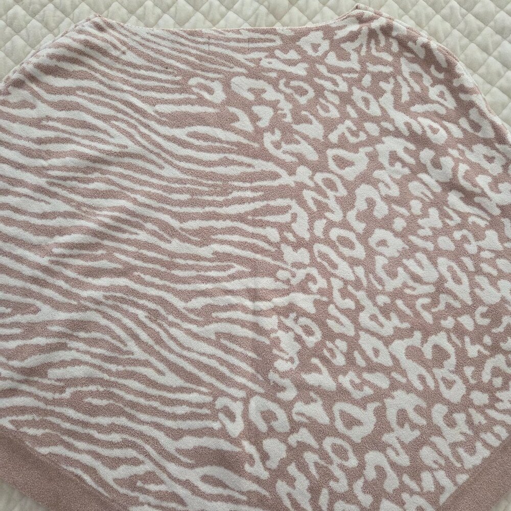 Barefoot dreams poncho